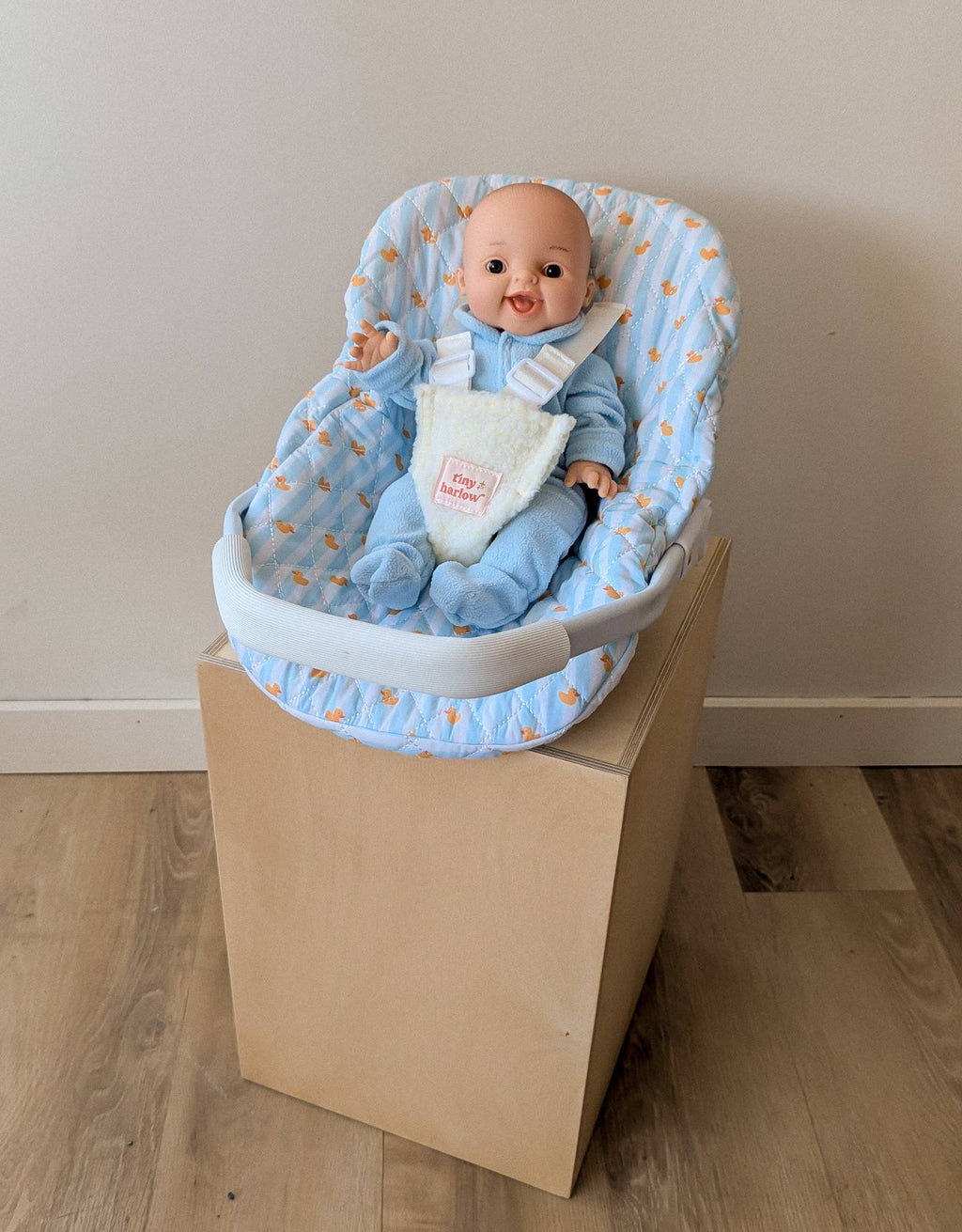 Tiny Harlow Car Seat - Blue Ducky
