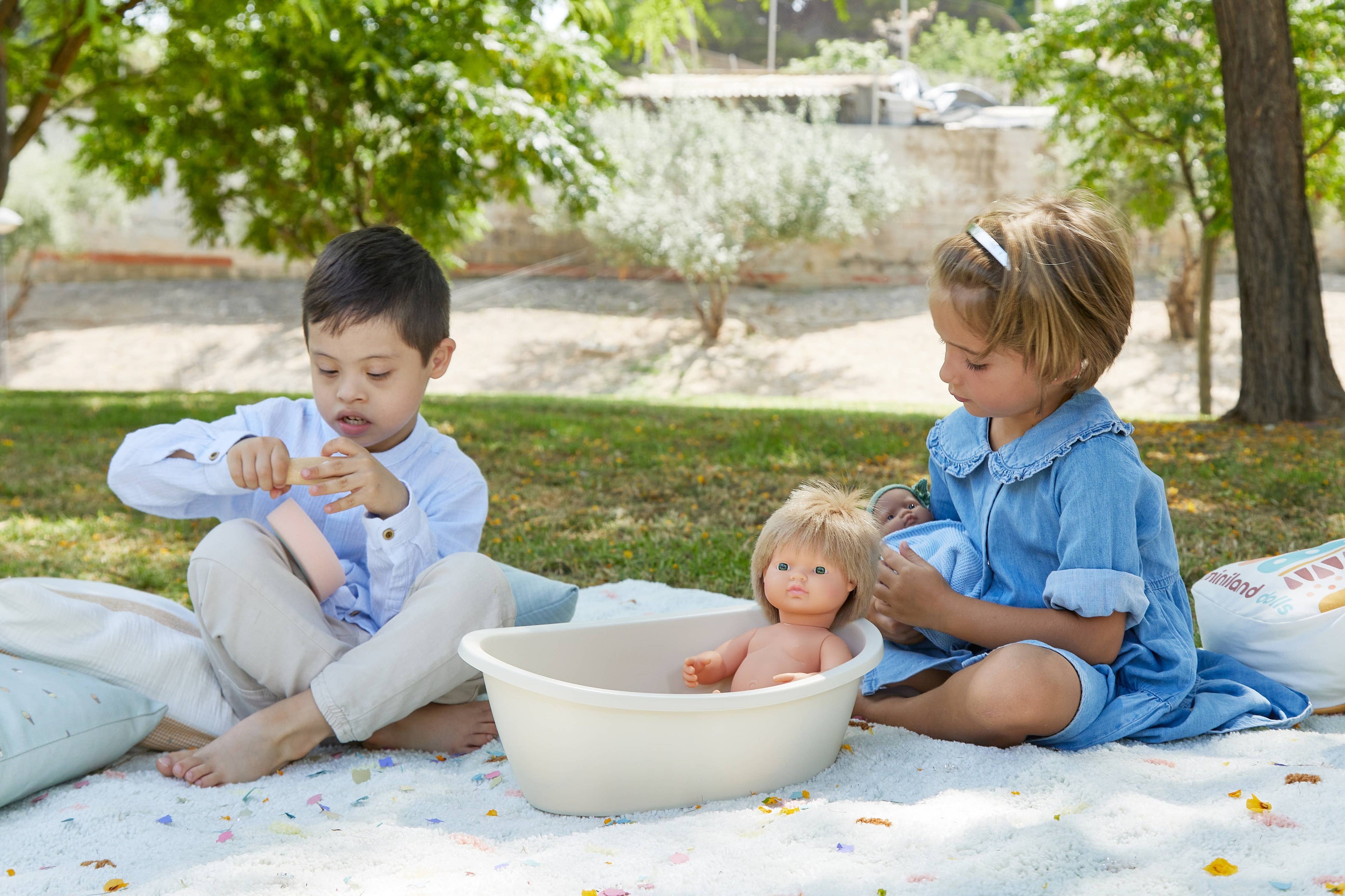 Bathtub and Sponge Set