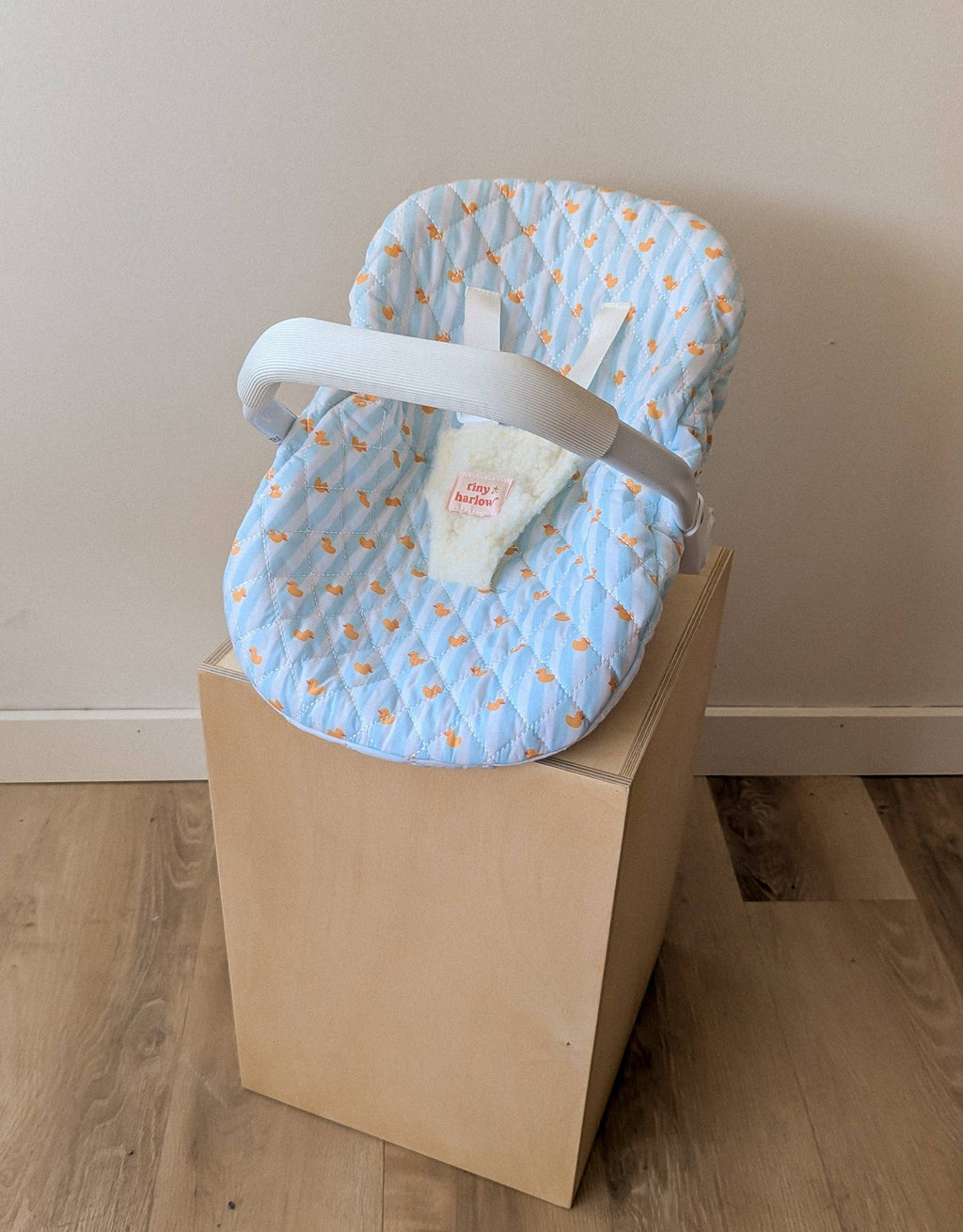 Tiny Harlow Car Seat - Blue Ducky